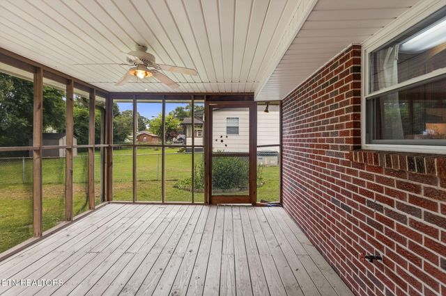 26 Stovall St, Fort Oglethorpe, GA 30742