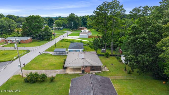 26 Stovall St, Fort Oglethorpe, GA 30742