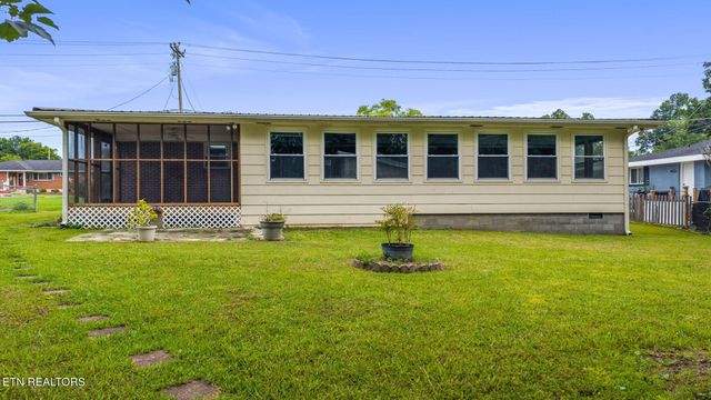 26 Stovall St, Fort Oglethorpe, GA 30742