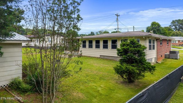 26 Stovall St, Fort Oglethorpe, GA 30742