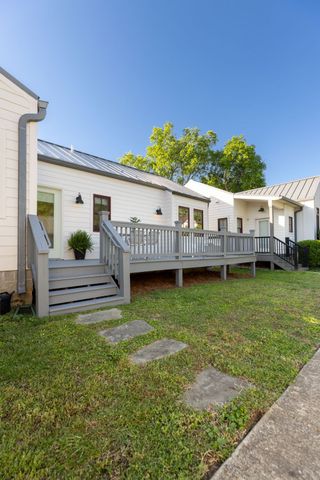 1811A 3rd Ave, N, Nashville, TN 37208