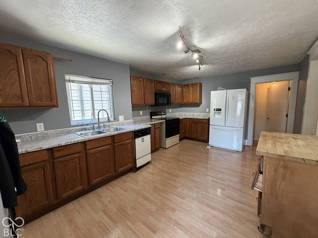 933 E Morris Street, Indianapolis, IN 46203