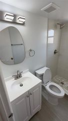 2760 W 61st Pl 202, Hialeah, FL 33016