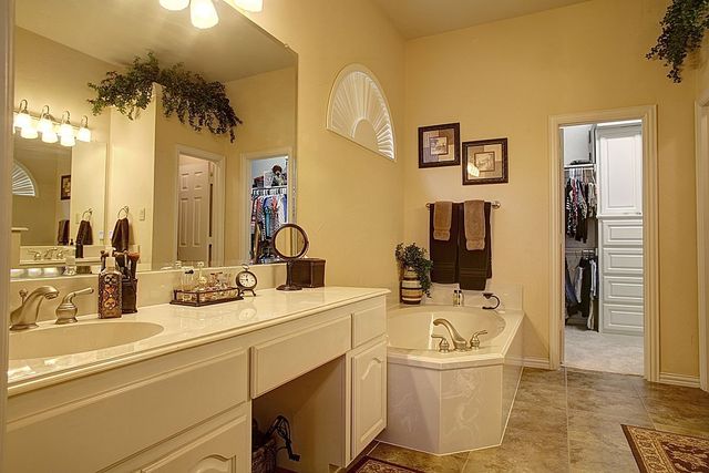 10317 Tambra Drive, Frisco, TX 75033