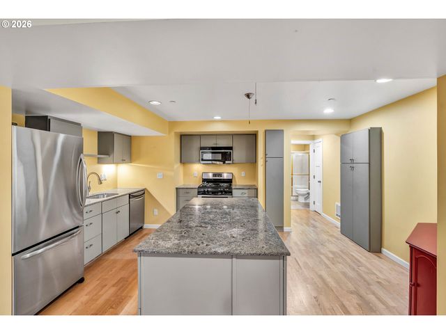 1835 Ne 22ND Ave 5, Portland, OR 97212