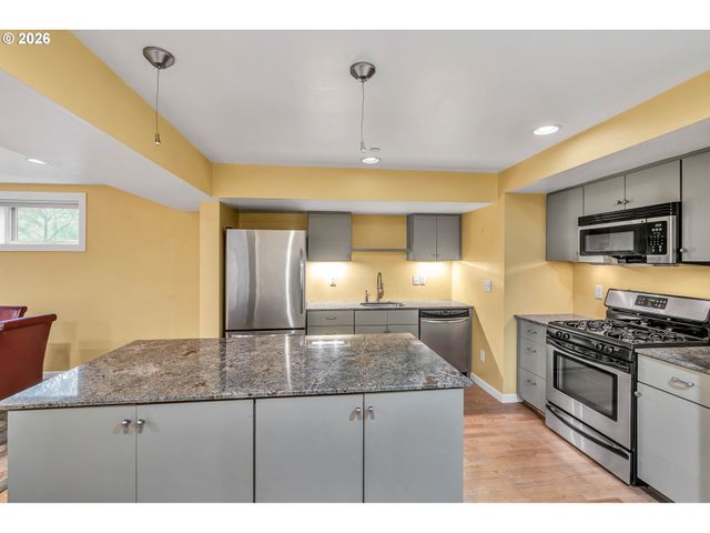 1835 Ne 22ND Ave 5, Portland, OR 97212