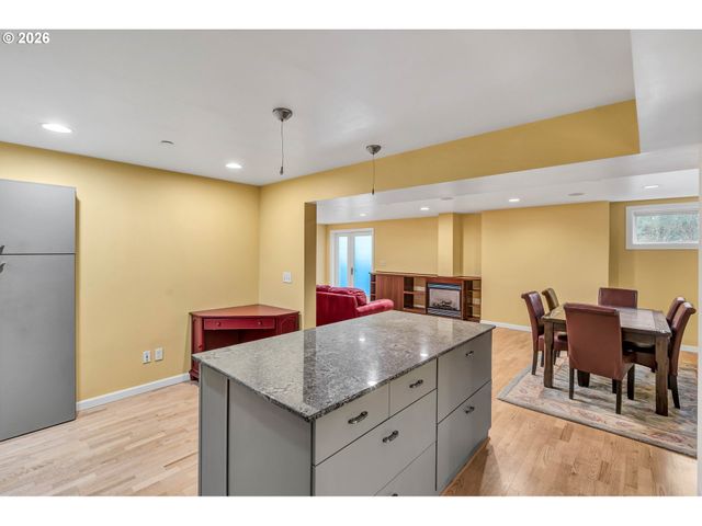 1835 Ne 22ND Ave 5, Portland, OR 97212