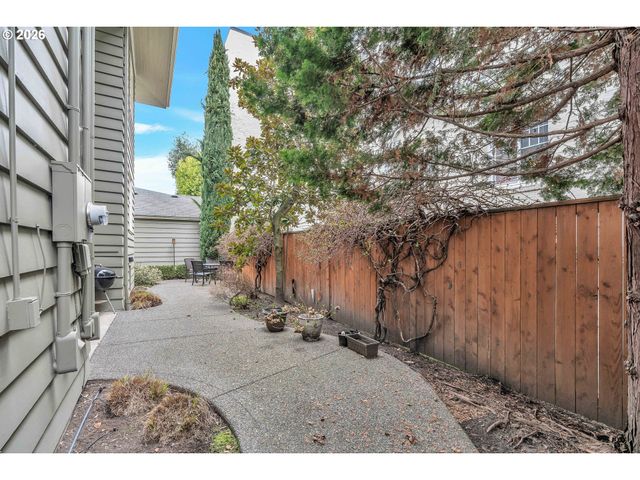 1835 Ne 22ND Ave 5, Portland, OR 97212