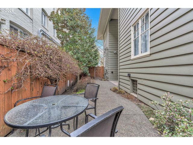 1835 Ne 22ND Ave 5, Portland, OR 97212