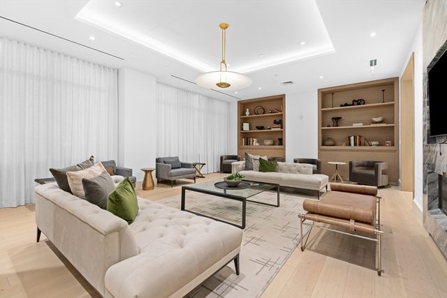 100 Shawmut Ave 302, Boston, MA 02118