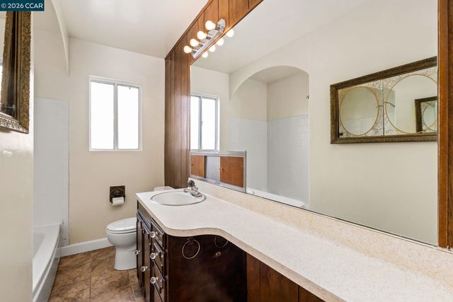 18567 Hunter Ave, San Lorenzo, CA 94541