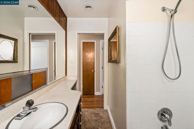 18567 Hunter Ave, San Lorenzo, CA 94541