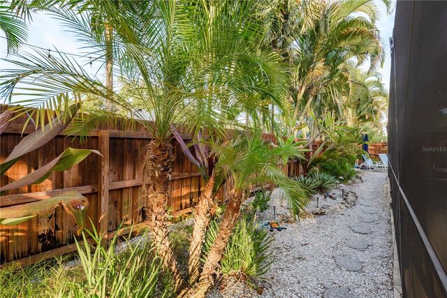 2132 OAK GROVE DRIVE, Clearwater, FL 33764