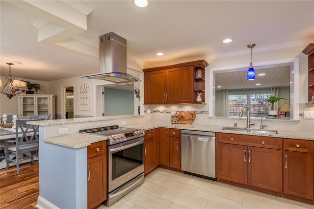 2132 OAK GROVE DRIVE, Clearwater, FL 33764