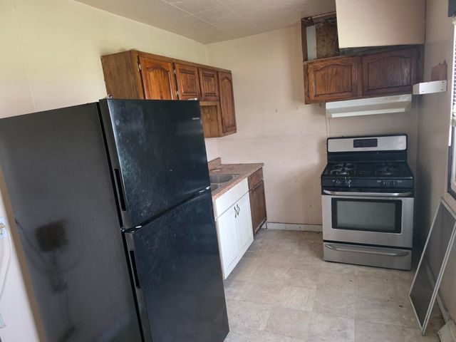437 Fairmount Road, Kingsford Heights, IN 46346