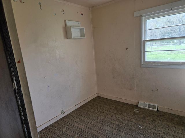 437 Fairmount Road, Kingsford Heights, IN 46346