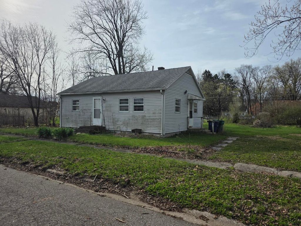 437 Fairmount Road, Kingsford Heights, IN 46346
