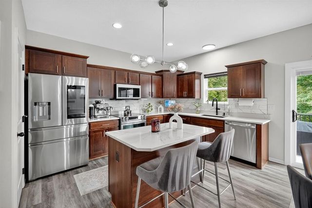 424 SE 12th Street, Grimes, IA 50111