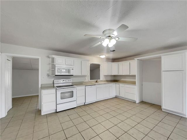 225 Griffin Park Road, Griffin, GA 30223