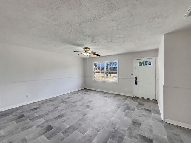 225 Griffin Park Road, Griffin, GA 30223