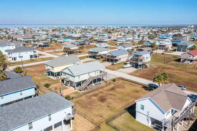 4130 Grayson Drive, Galveston, TX 77554