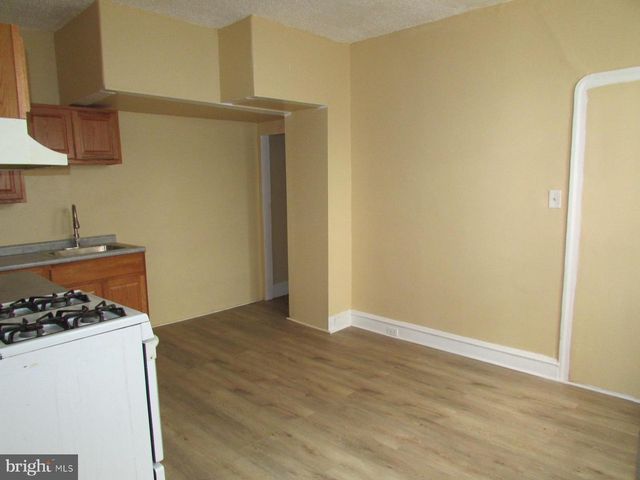 412 LINDLEY AVE, Philadelphia, PA 19120