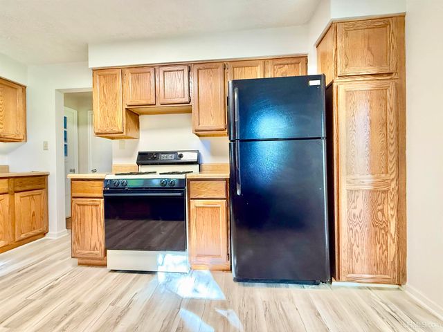 7403 County 426 M.5 Road, Gladstone, MI 49837