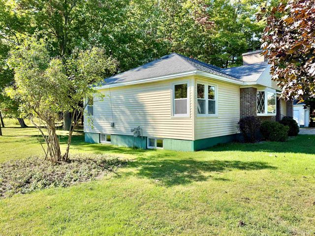 7403 County 426 M.5 Road, Gladstone, MI 49837