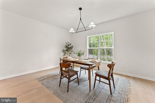 515 CONSTITUTION BLVD, Locust Grove, VA 22508