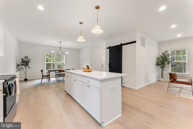 515 CONSTITUTION BLVD, Locust Grove, VA 22508