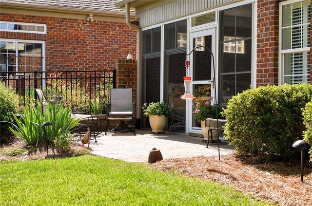 1079 Muirfield Avenue, Clemmons, NC 27012