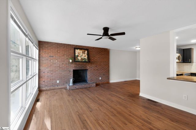 326 Merideth Circle, Spartanburg, SC 29306