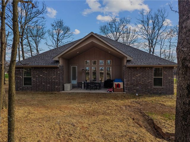 15206 Bethel Heights Road, Gentry, AR 72734