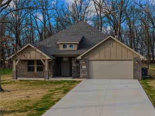 15206 Bethel Heights Road, Gentry, AR 72734
