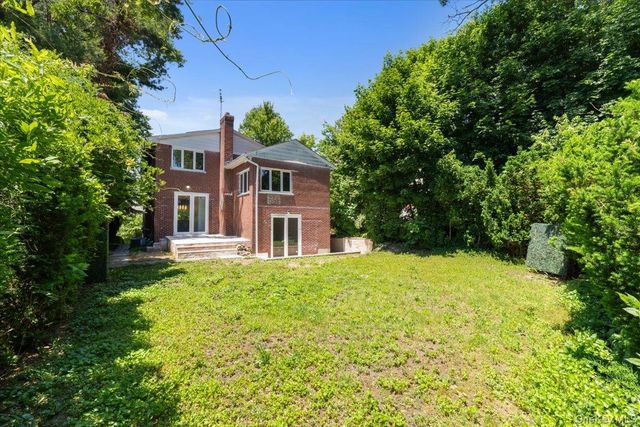 8549 Avon Street, Jamaica Estates, NY 11432