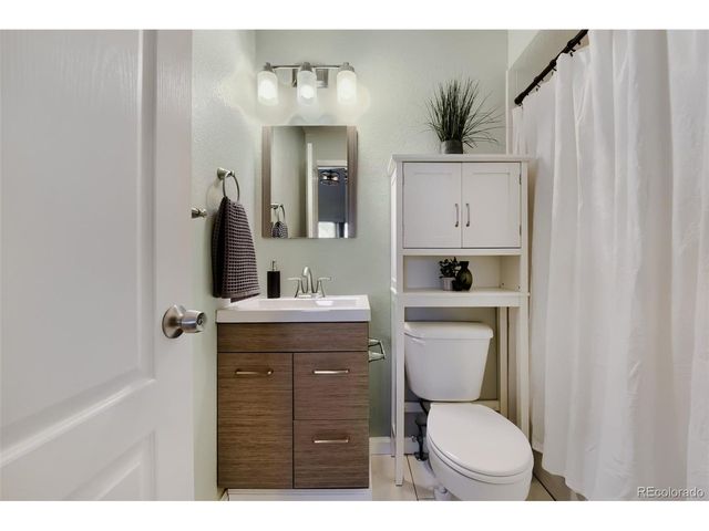 1631 S Deframe St C1, Lakewood, CO 80228
