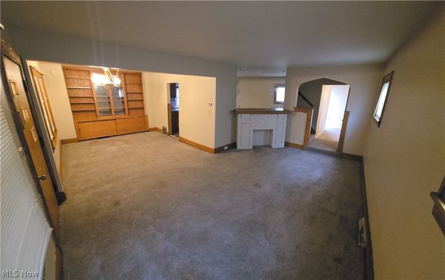 1043 Oakland Avenue, Akron, OH 44310