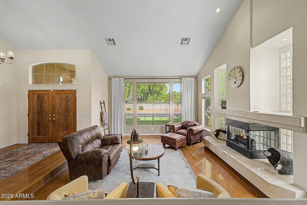 Image 10 of property listing at 1102 N NASSAU --, Mesa, AZ 85205