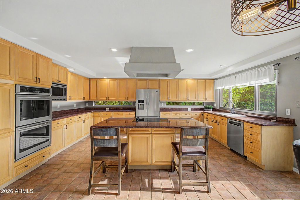 Image 13 of property listing at 1102 N NASSAU --, Mesa, AZ 85205