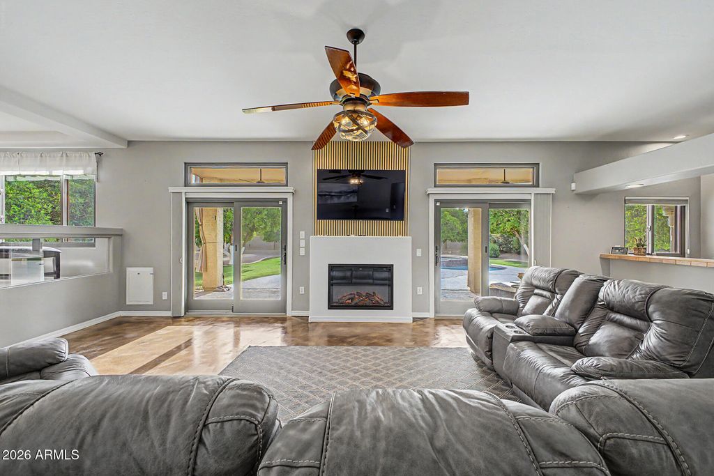 Image 19 of property listing at 1102 N NASSAU --, Mesa, AZ 85205