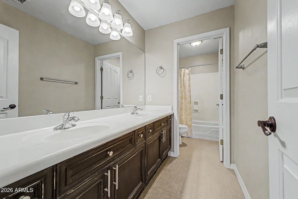 Image 33 of property listing at 1102 N NASSAU --, Mesa, AZ 85205