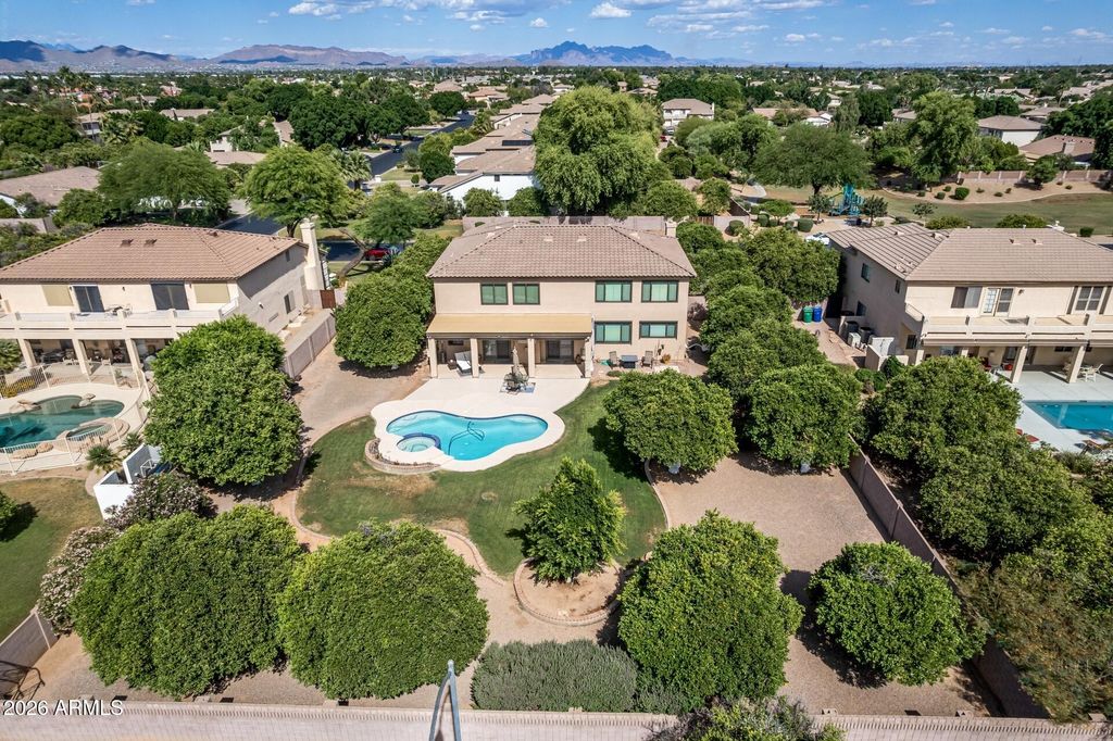 Image 7 of property listing at 1102 N NASSAU --, Mesa, AZ 85205