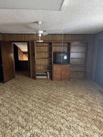 112 E Broadway, 116, New Home, TX 79383