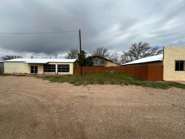 112 E Broadway, 116, New Home, TX 79383