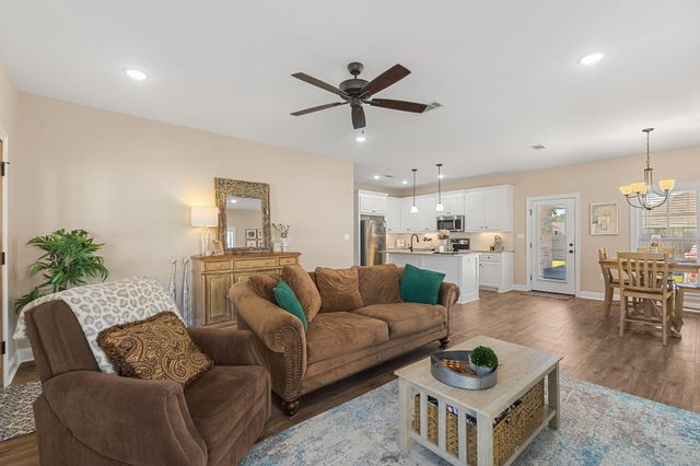 28 E Andover, Hattiesburg, MS 39402