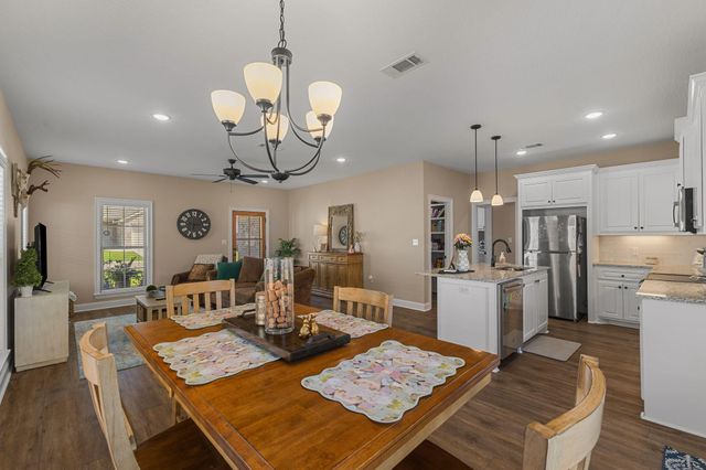 28 E Andover, Hattiesburg, MS 39402