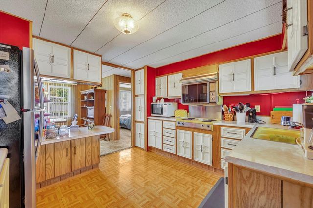 270 PALAI AVENUE, Leesburg, FL 34788