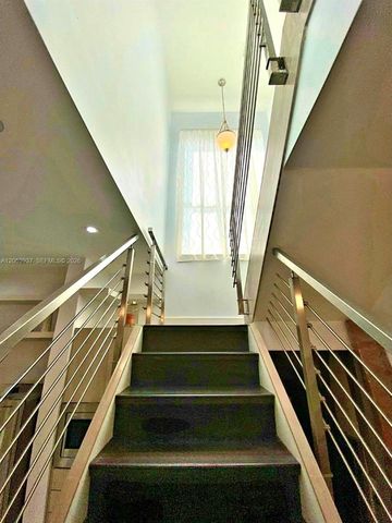 2732 SW 26th St 2732, Miami, FL 33133