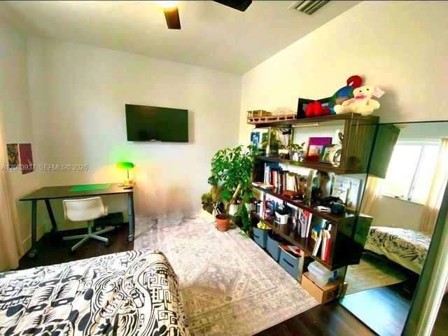 2732 SW 26th St 2732, Miami, FL 33133