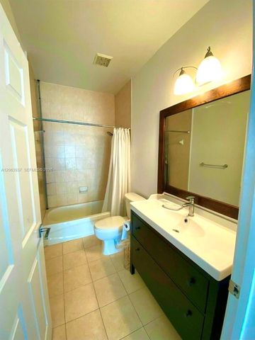 2732 SW 26th St 2732, Miami, FL 33133